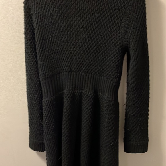 SALE!!! LE CHATEAU SWEATER/JACKET 🔥🔥🔥🔥 - Picture 7 of 11